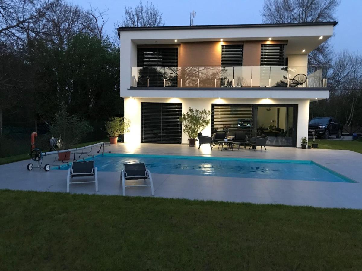 Bony Resort Szarvas Buitenkant foto