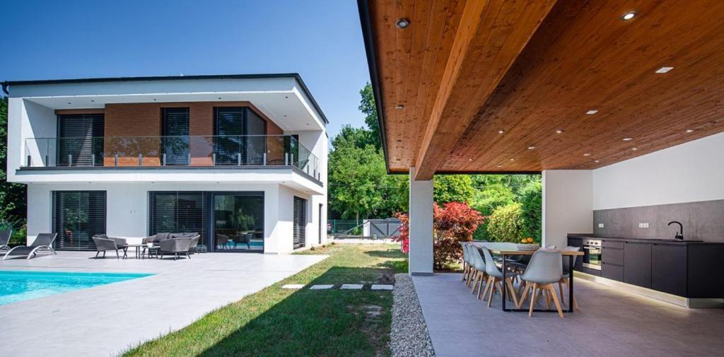 Bony Resort Szarvas Buitenkant foto