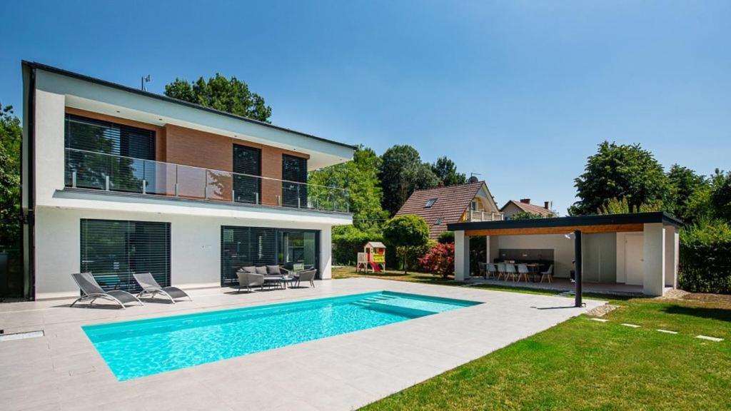 Bony Resort Szarvas Buitenkant foto